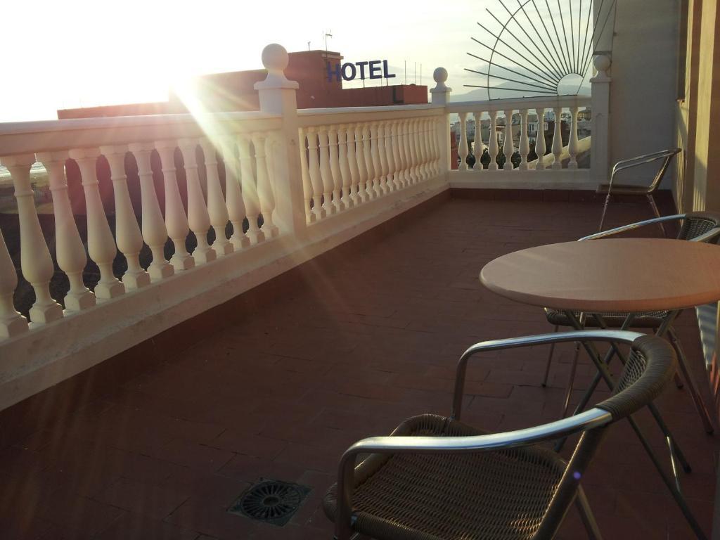 Hostal Tarik 2*