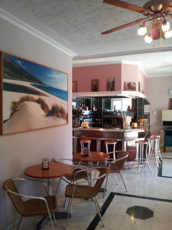 Pensión Hostal Tarik 2*